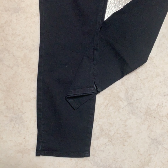 BRAND NEW ! Not Your Daughters Jeans. Size 6 - Picture 6 of 7